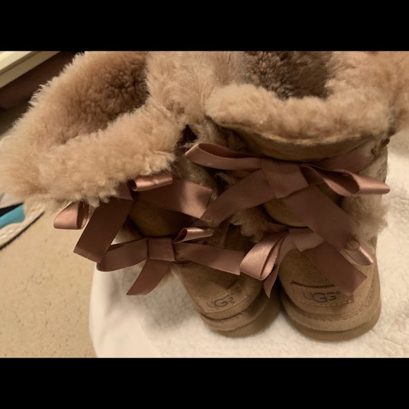CUTE UGG BOOTS - Picture 3 of 3